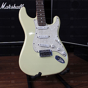 2ND Fender Stratocaster Custom 